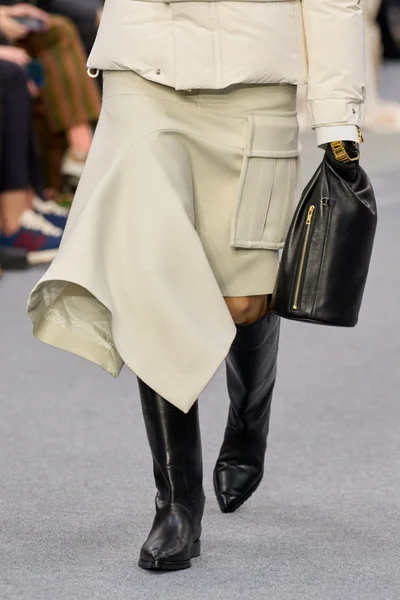 Look 148
